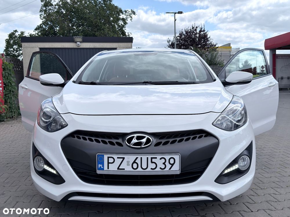 Hyundai i30 1.6 CRDi Premium - 15
