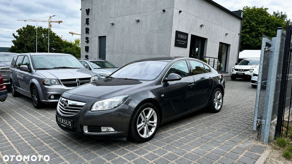 Opel Insignia 2.0 T Cosmo 4x4 - 1