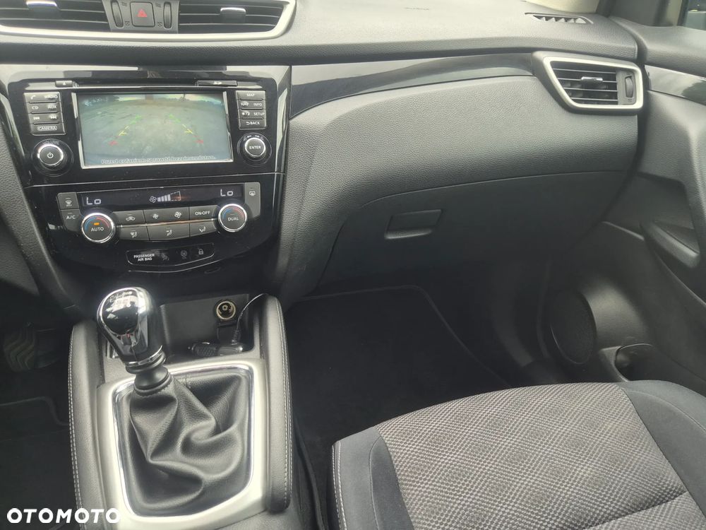 Nissan Qashqai 1.5 dCi N-Tec - 24