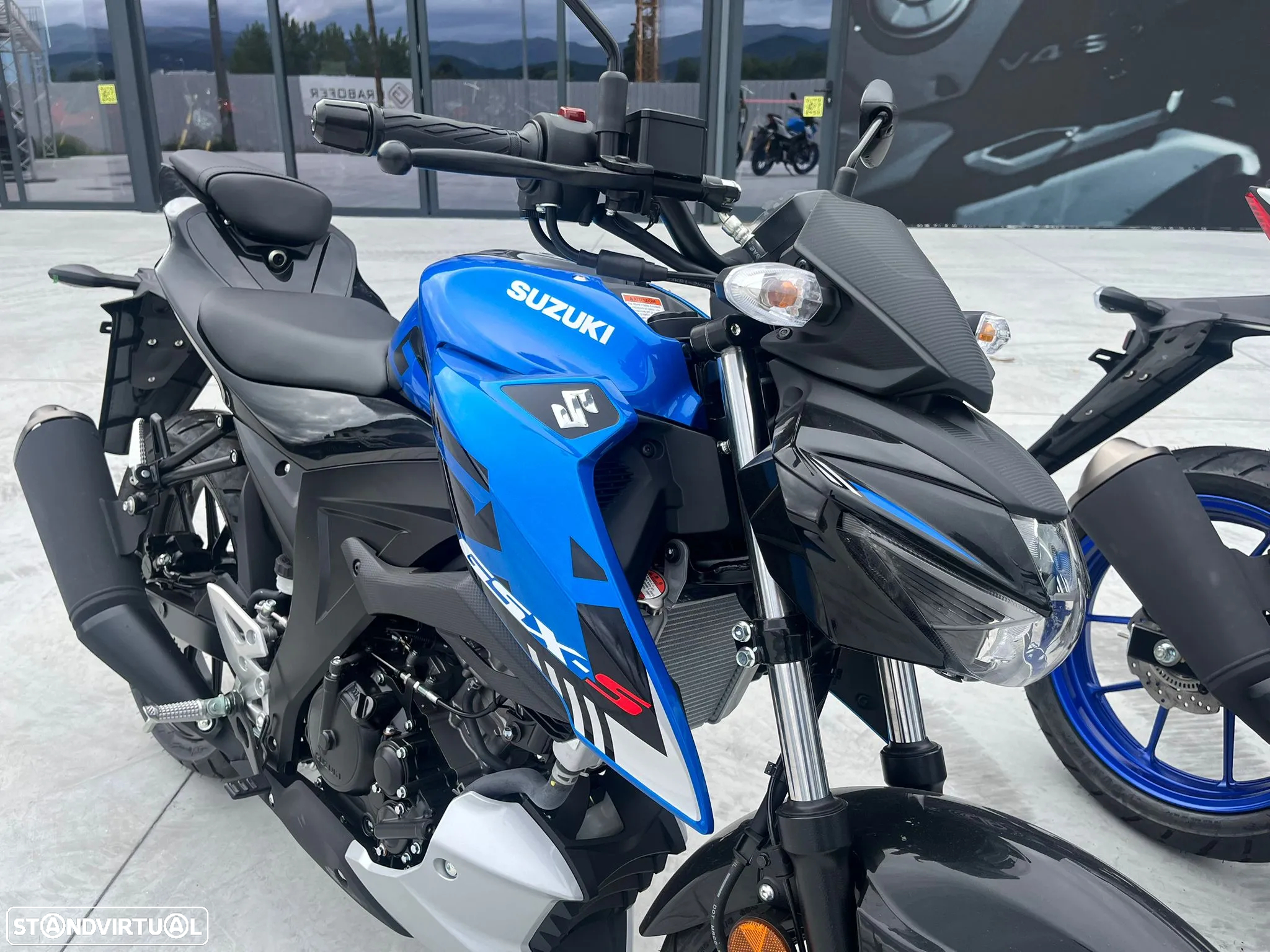 Suzuki GSX S 125 A - 8