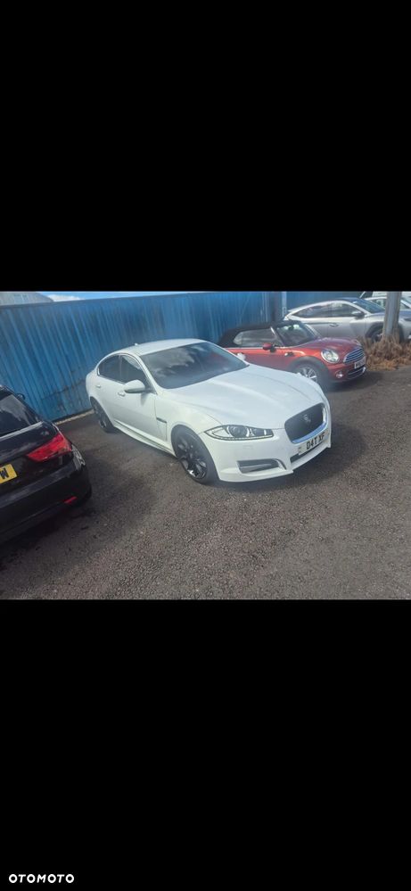 Jaguar XF 3.0 V6 S - 9