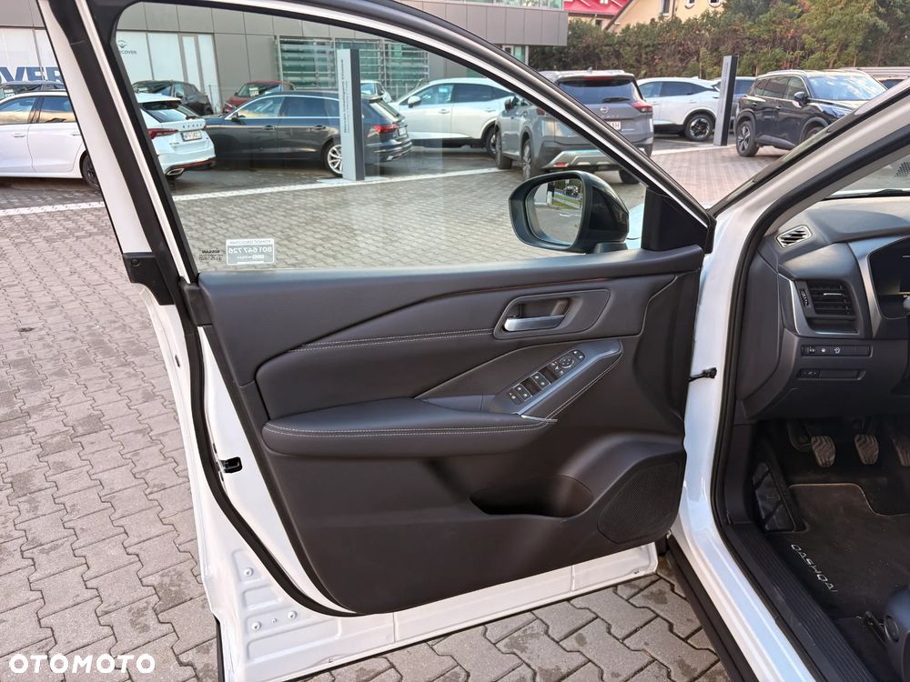 Nissan Qashqai 1.3 DIG-T mHEV N-Connecta - 17