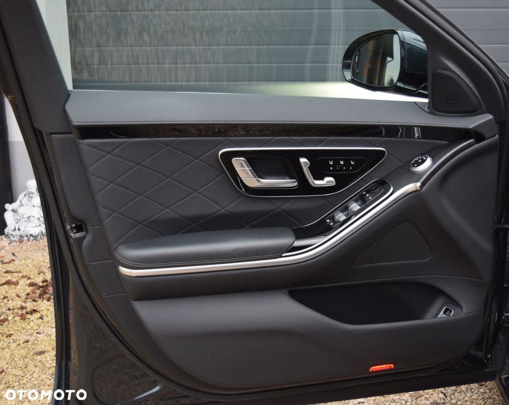 Mercedes-Benz Klasa S 400 d 4-Matic L 9G-TRONIC - 17