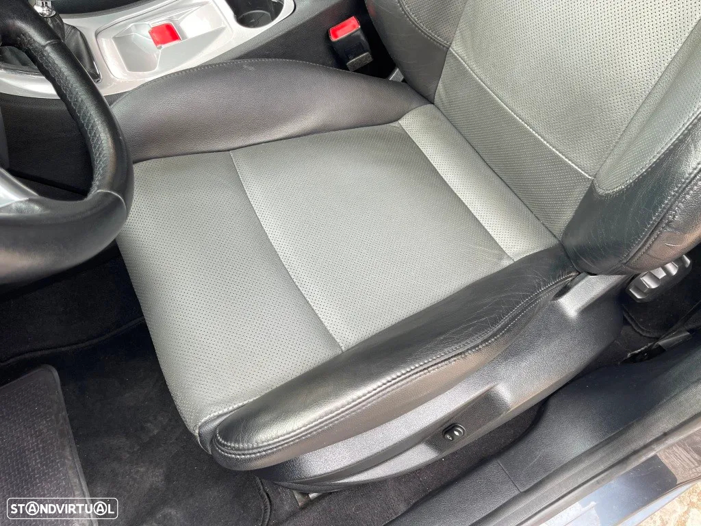 Ford S-Max 1.8 TDCi Titanium 7L - 26
