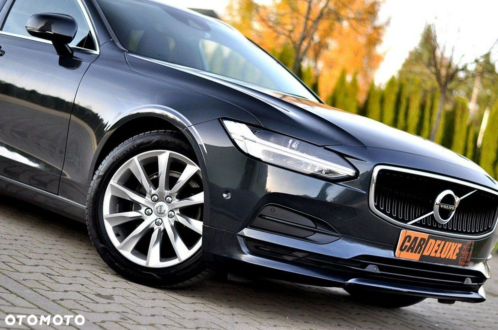 Volvo V90 D3 Momentum Pro - 16