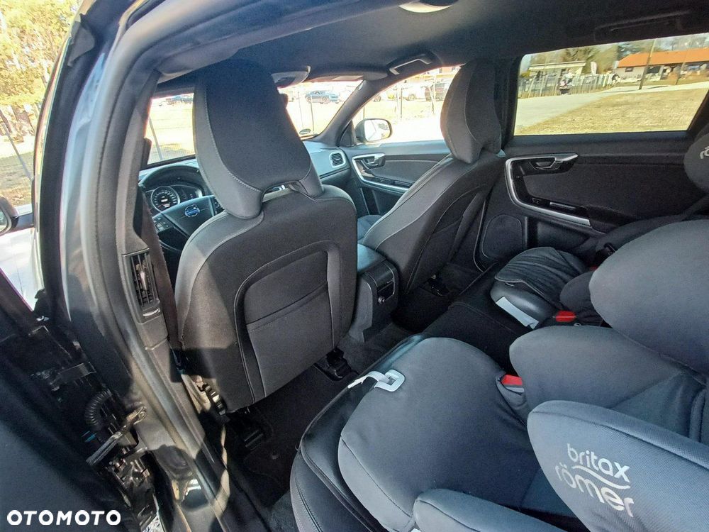 Volvo V60 - 33