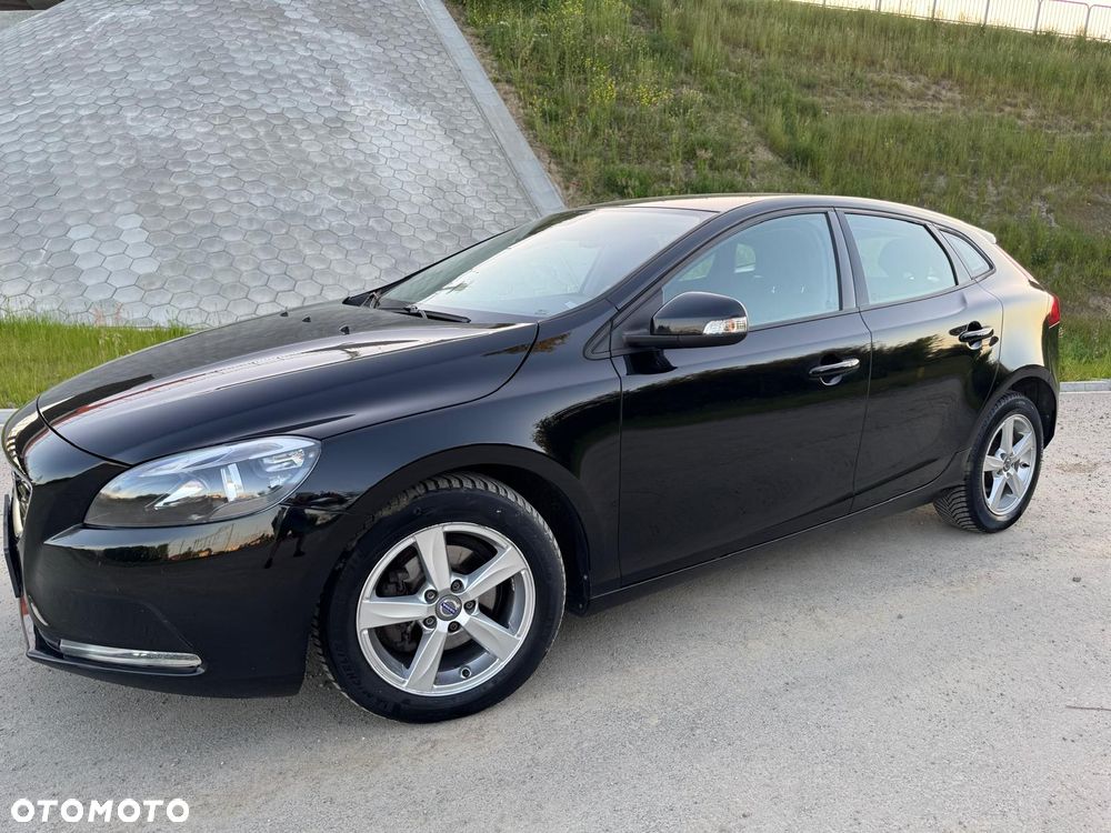Volvo V40 D2 Momentum - 22