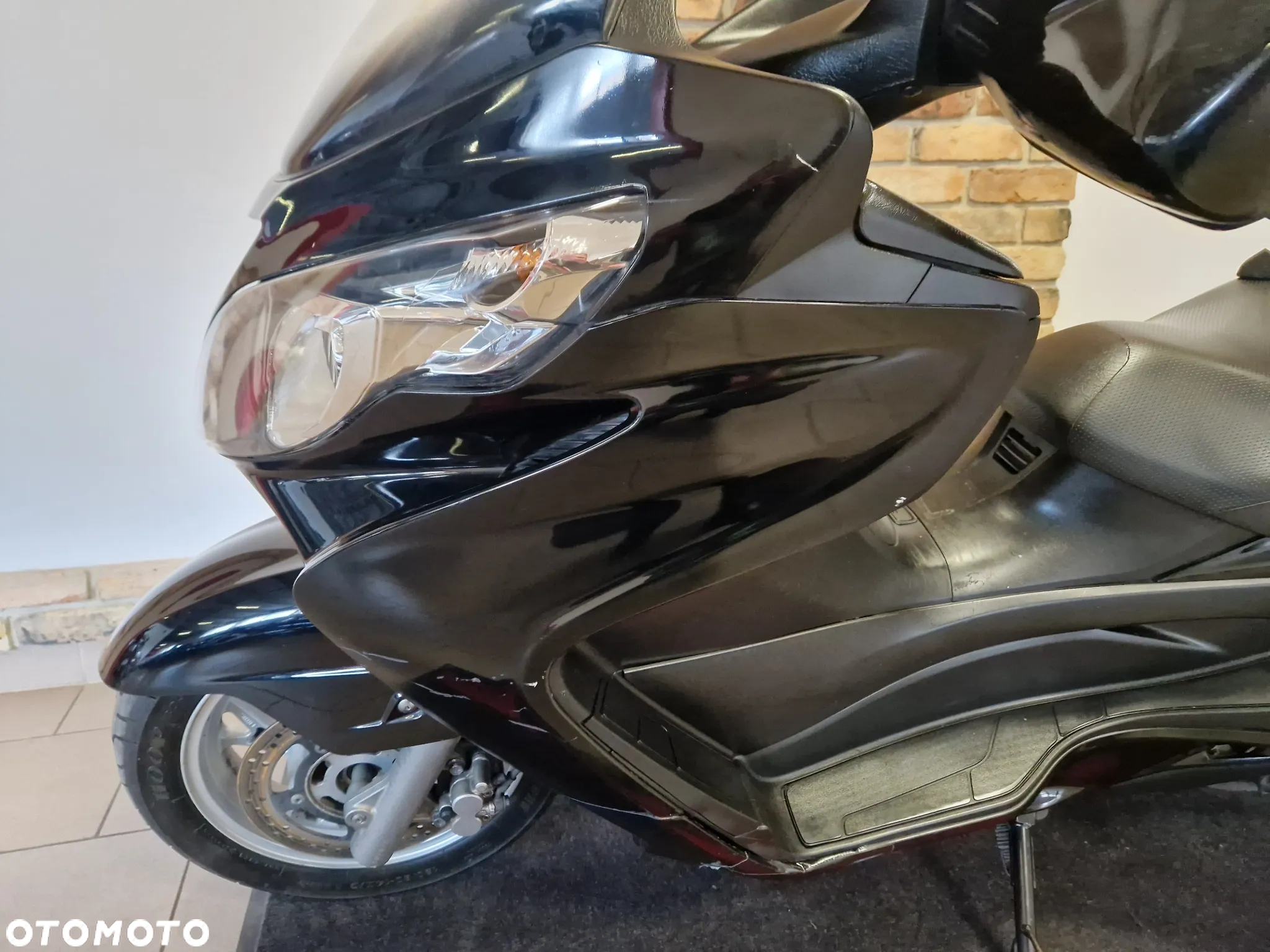 Suzuki Burgman - 11