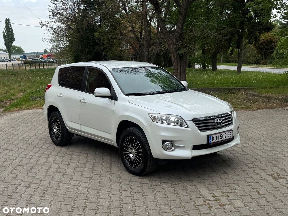 Toyota RAV4 2.2 D-4D 4x2 Life - 4