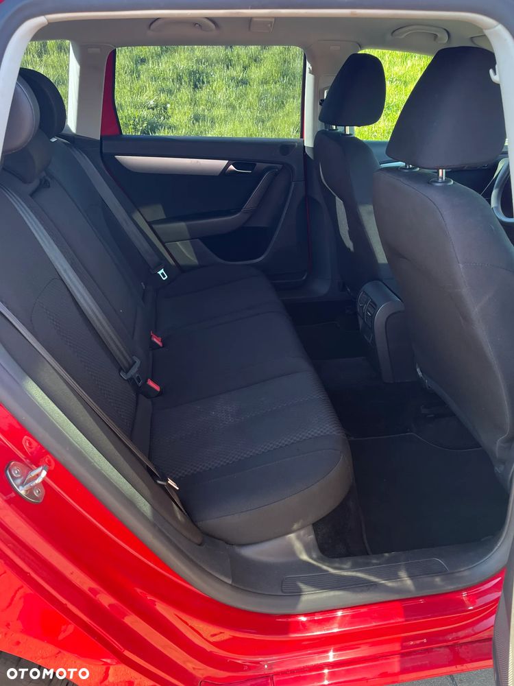 Volkswagen Passat - 5