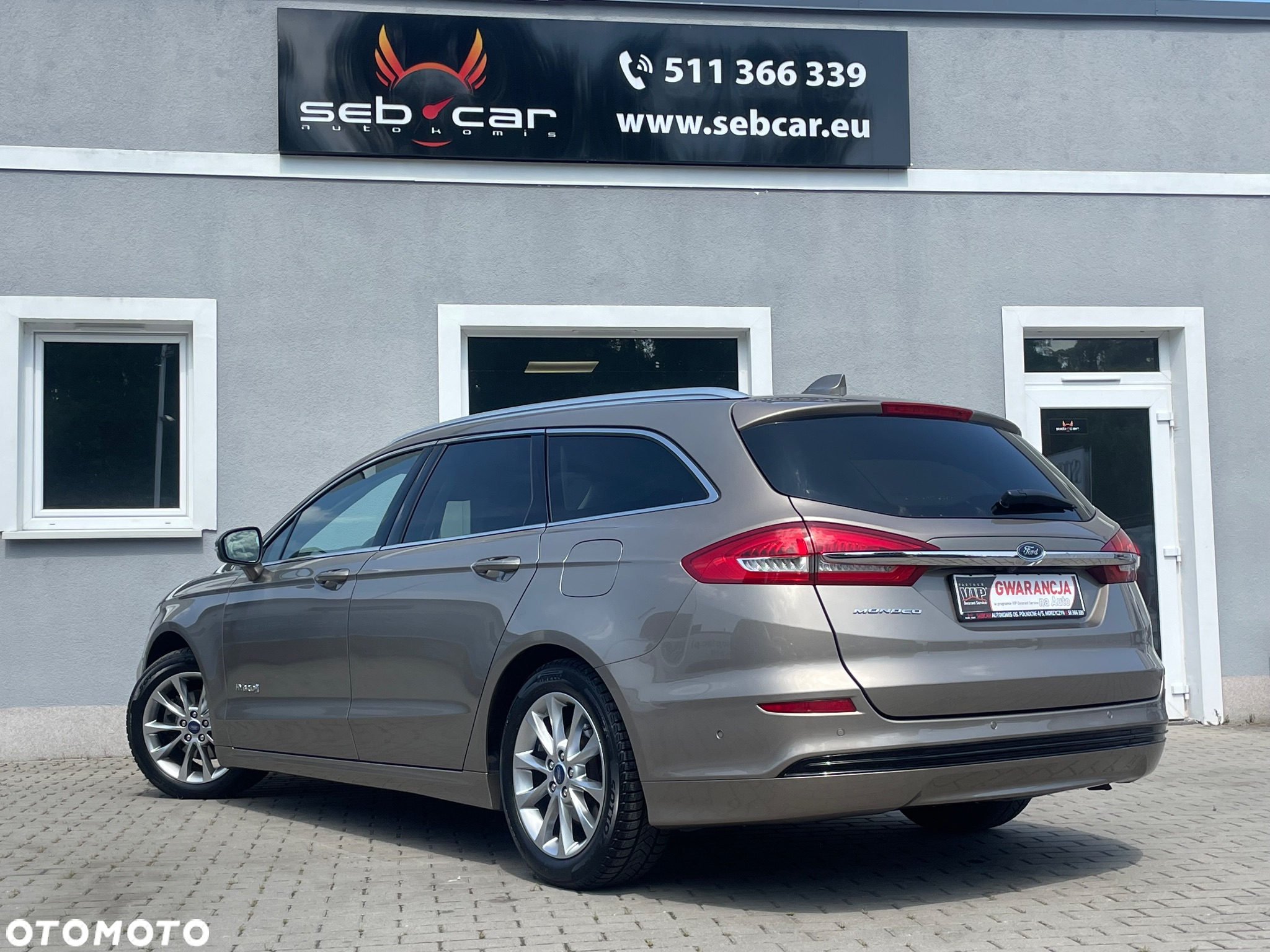 Ford Mondeo 2.0 Hybrid Titanium - 17