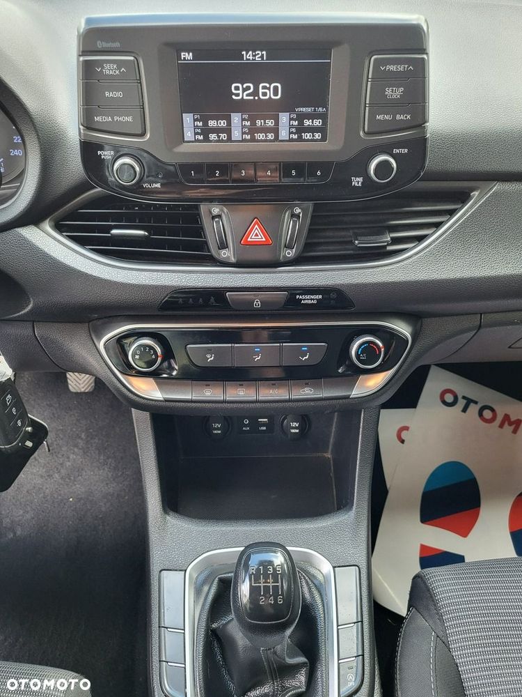 Hyundai i30 - 24