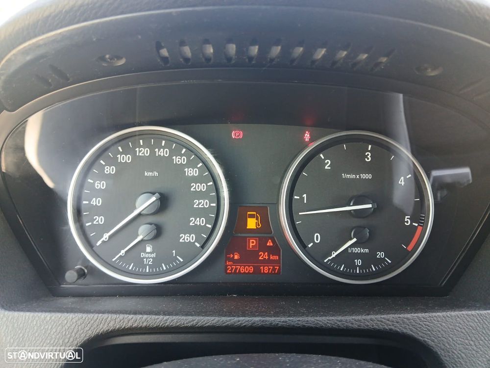 BMW X5 3.0 sd - 8