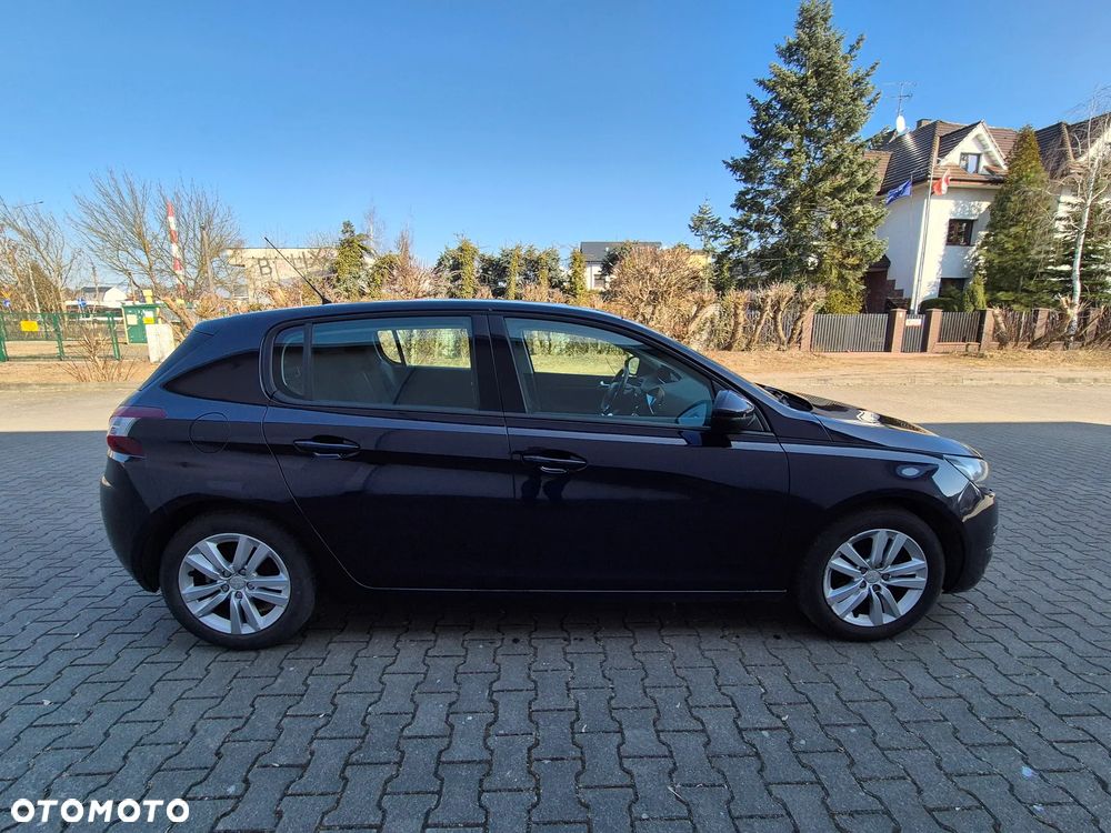 Peugeot 308 - 4
