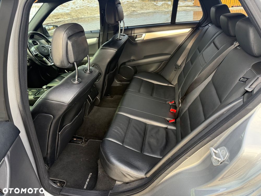 Mercedes-Benz Klasa C 350 CDI 7G-TRONIC Avantgarde Edition - 27