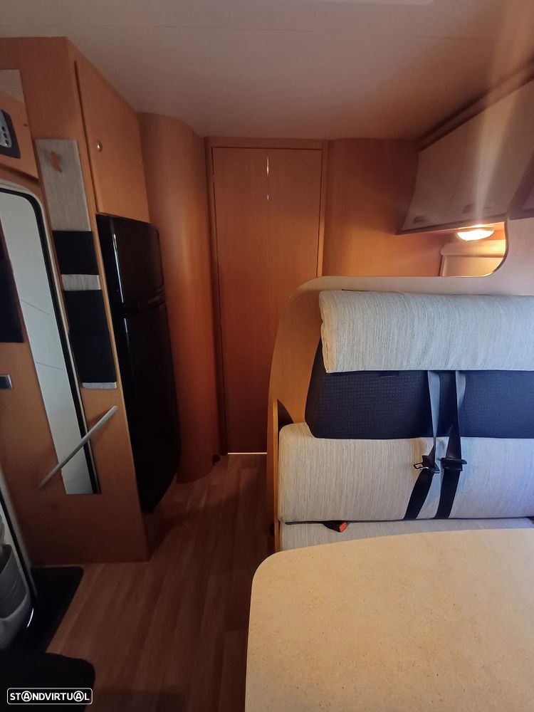 Ford Transit Challenger Genesis 58 - 7