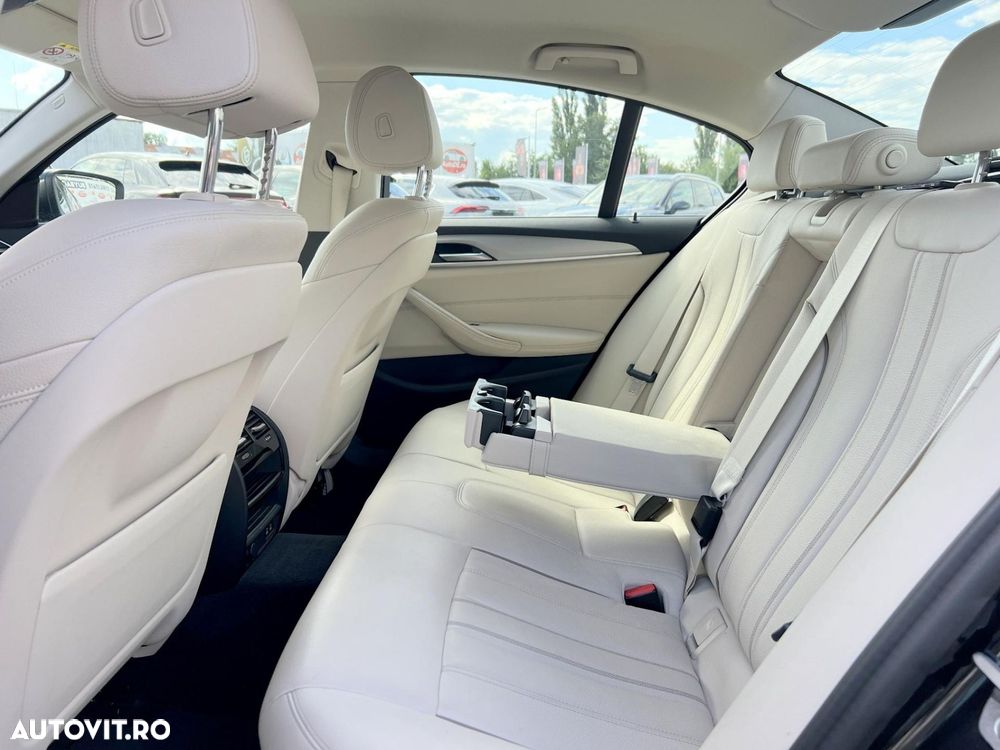 BMW Seria 5 520d xDrive AT MHEV - 38