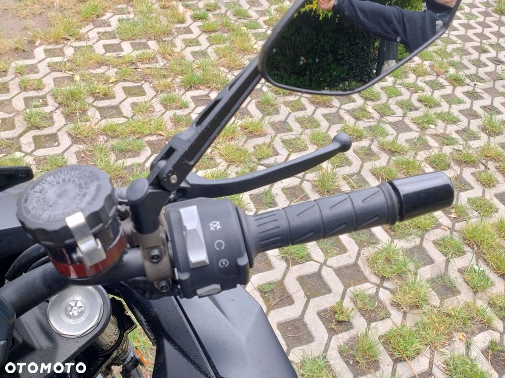 Kawasaki H2 - 19