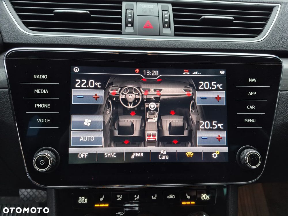 Skoda Superb 2.0 TDI SCR Style DSG - 12