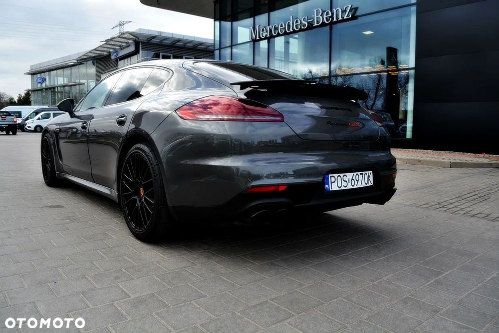 Porsche Panamera GTS - 3