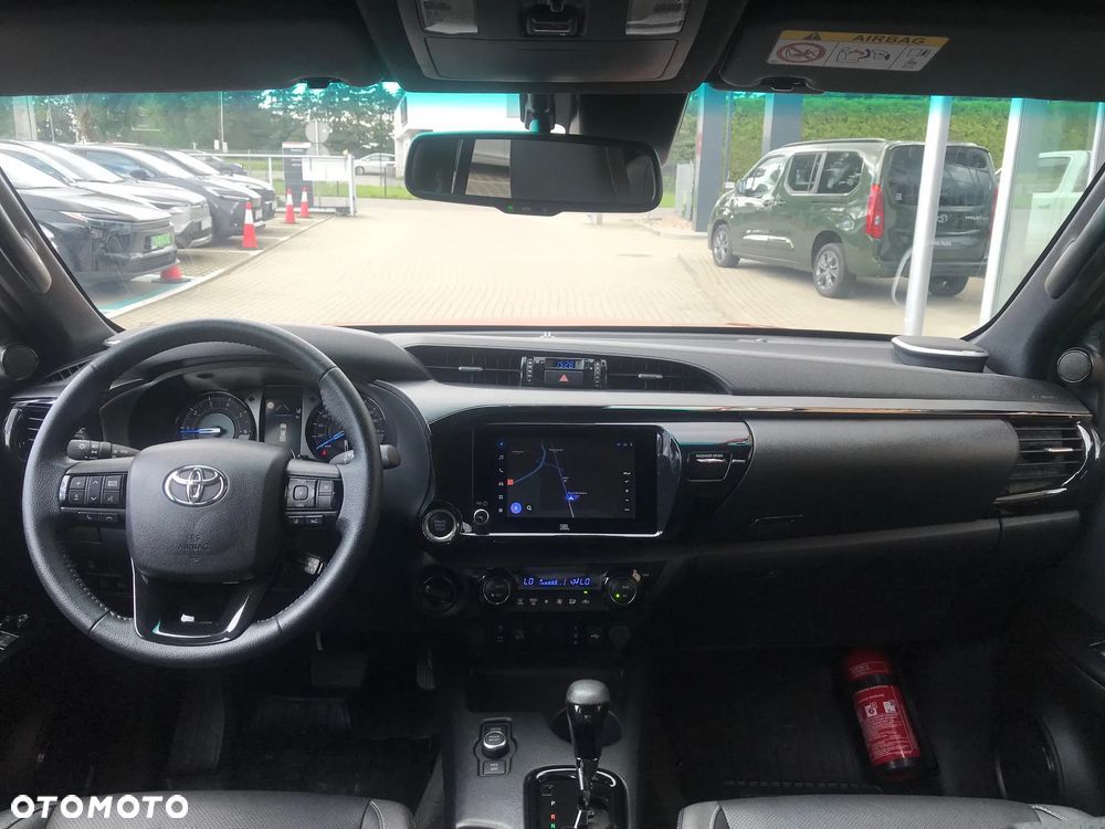 Toyota Hilux 2.8 D-4D mHEV Double Cab Invincible 4x4 - 21