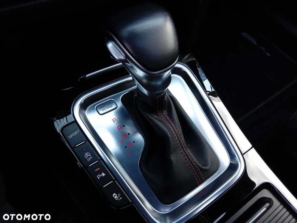 Kia ProCeed - 25