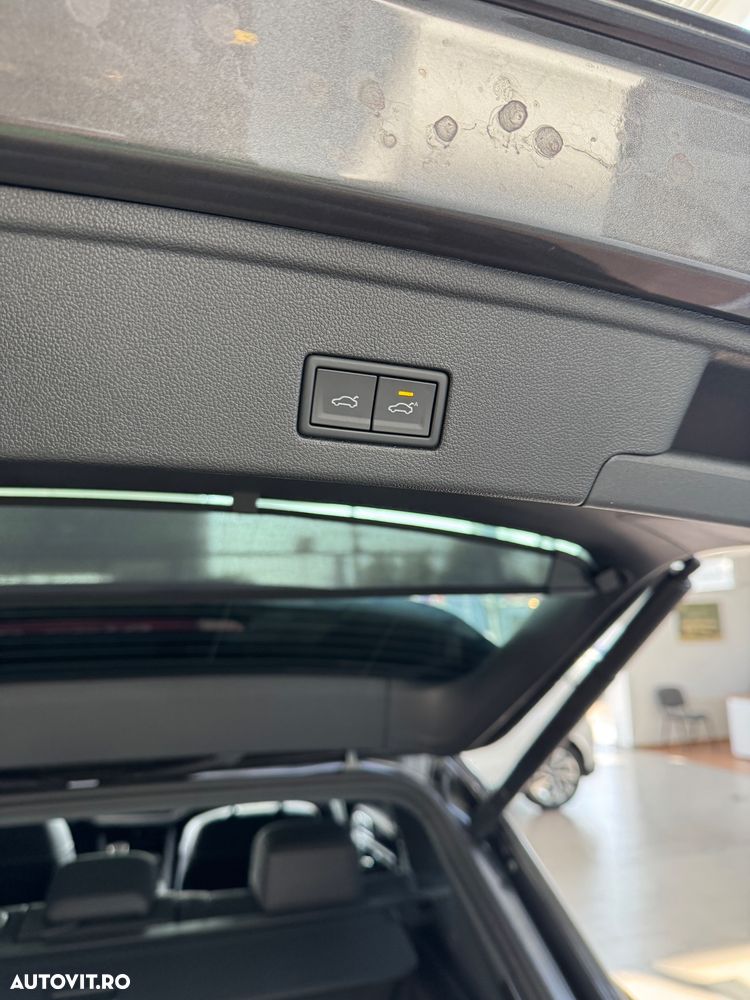 Volkswagen Touareg V6 TDI 4MOTION Elegance - 35