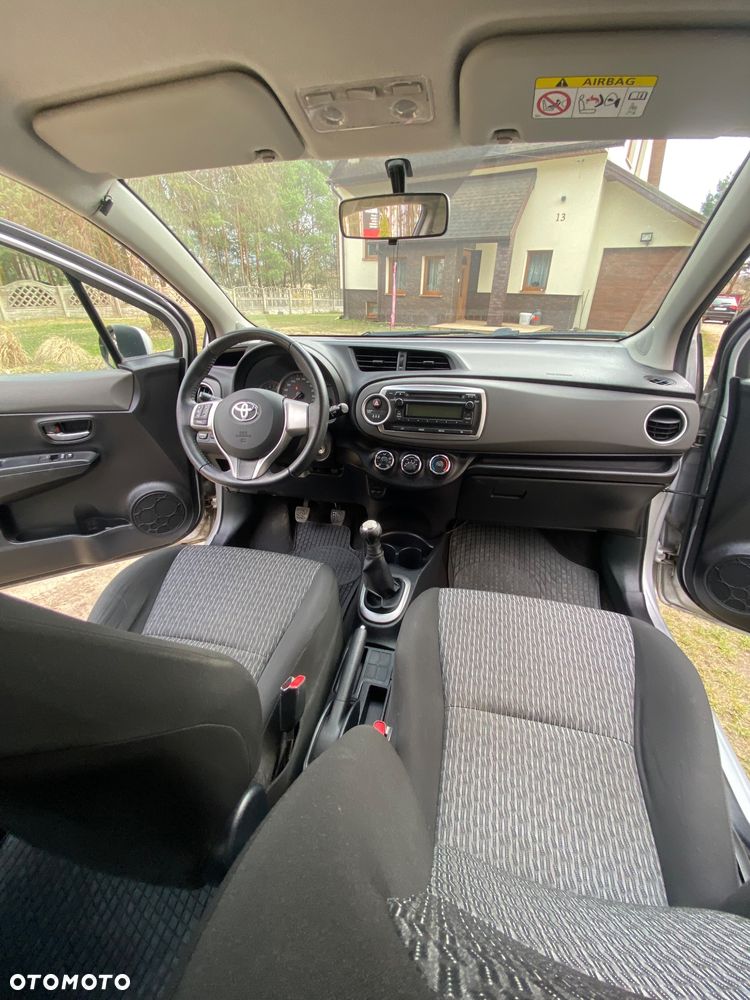 Toyota Yaris - 37