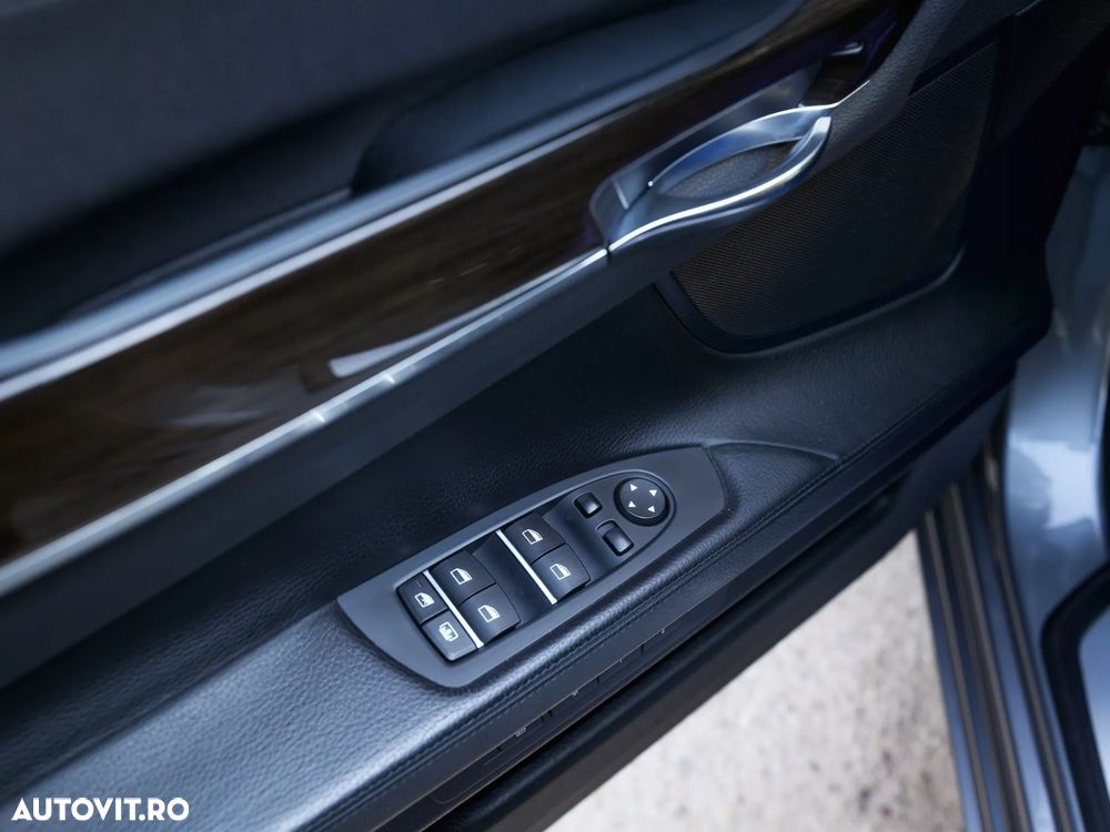 BMW Seria 7 730Ld BluePerformance Edition Exclusive - 11