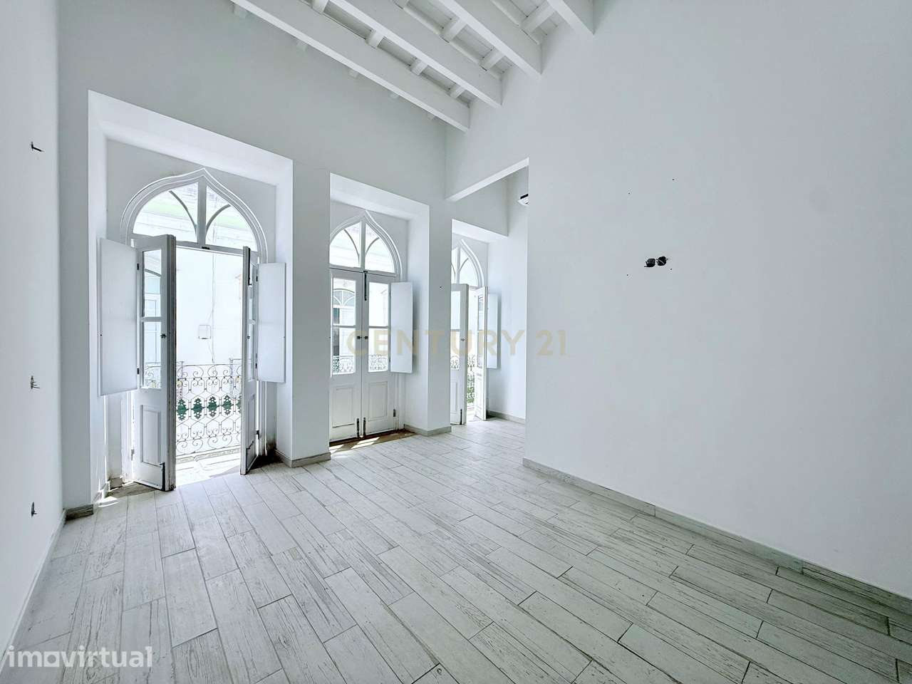 Apartamento T3 Duplex no coração da Baixa de Olhão - Grande imagem: 4/46