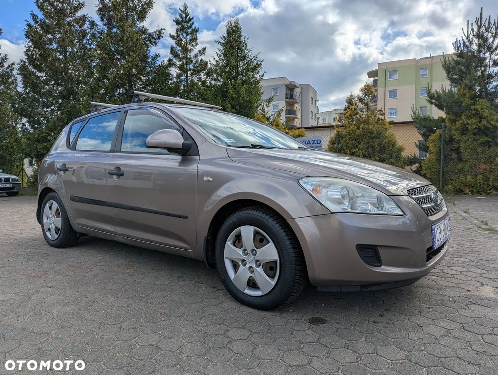 Kia Ceed 1.4 Comfort - 4