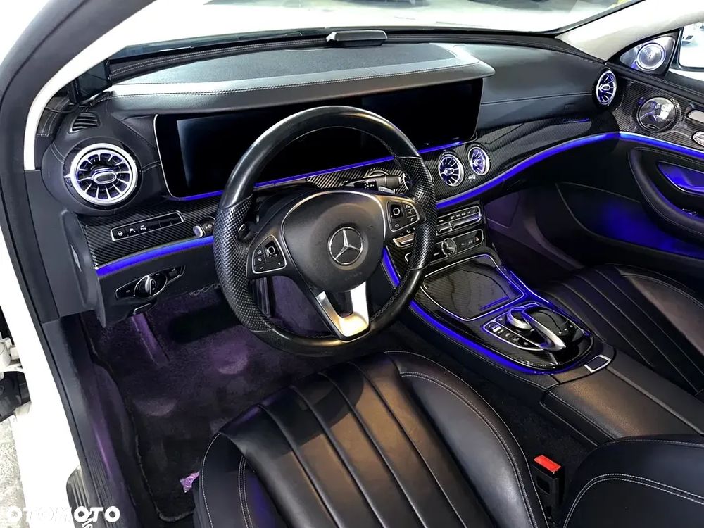 Mercedes-Benz Klasa E 400 7G-TRONIC - 11