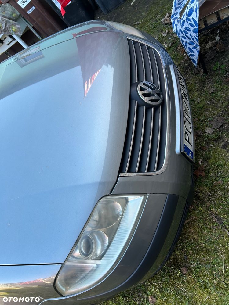 Volkswagen Passat - 16