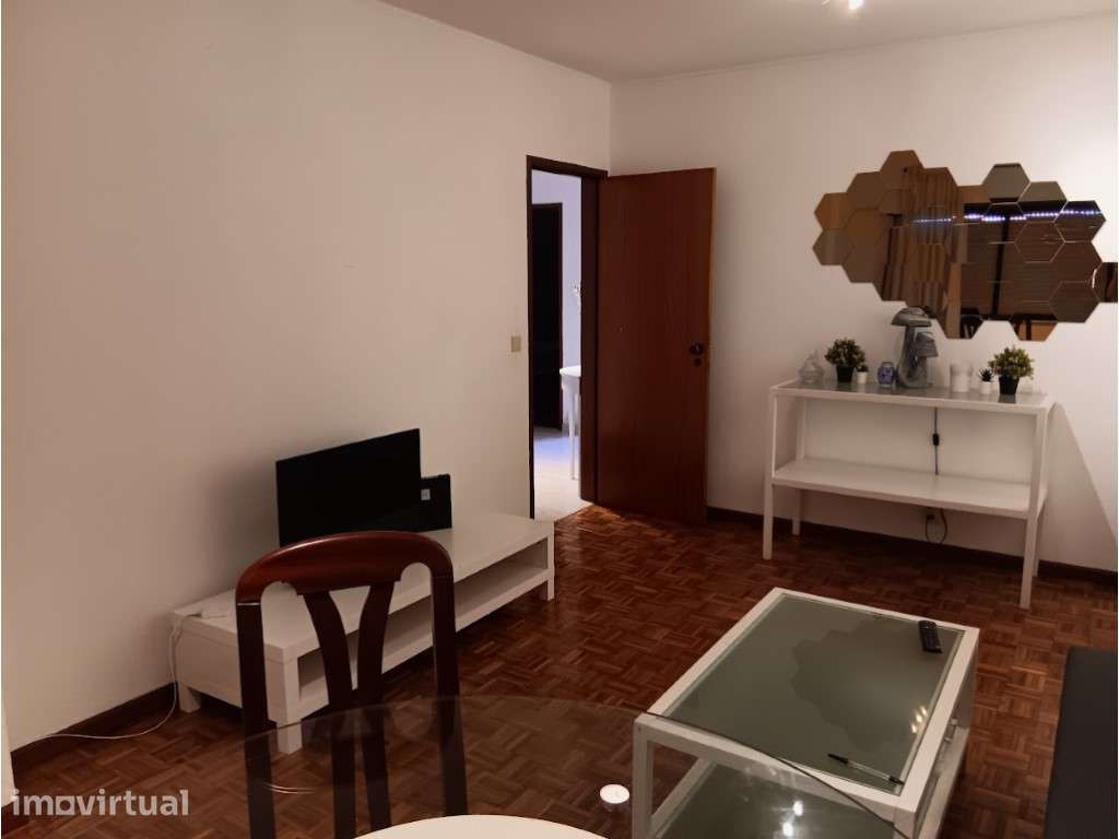 Apartamento T2+1 com aproveitamento do sotão em Alfornelos. - Grande imagem: 5/12