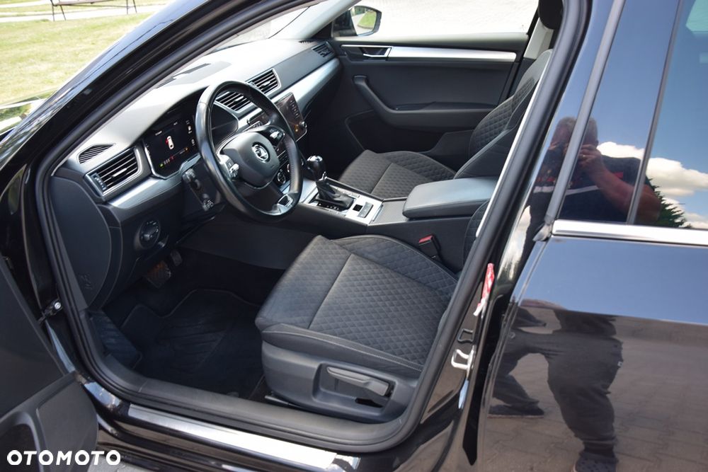 Skoda Superb 2.0 TDI Active DSG7 - 12