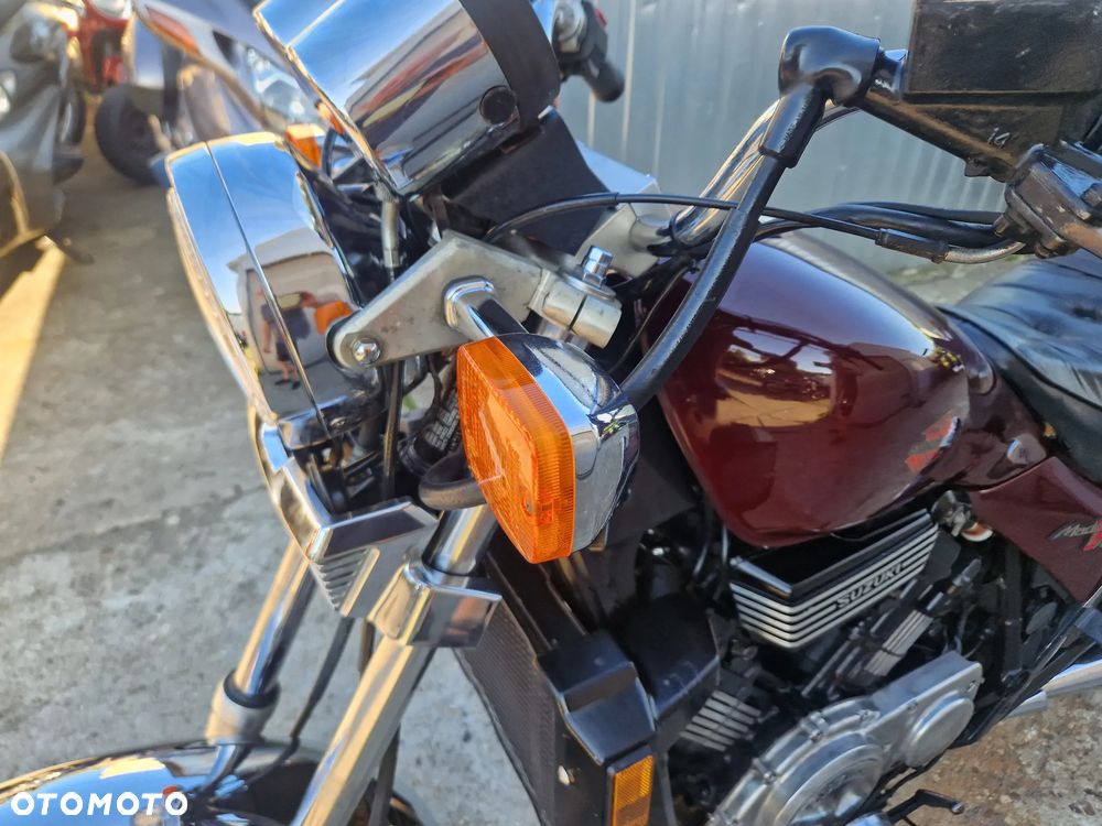 Suzuki GV - 27