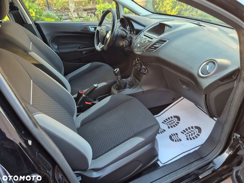 Ford Fiesta 1.25 Celebration - 22