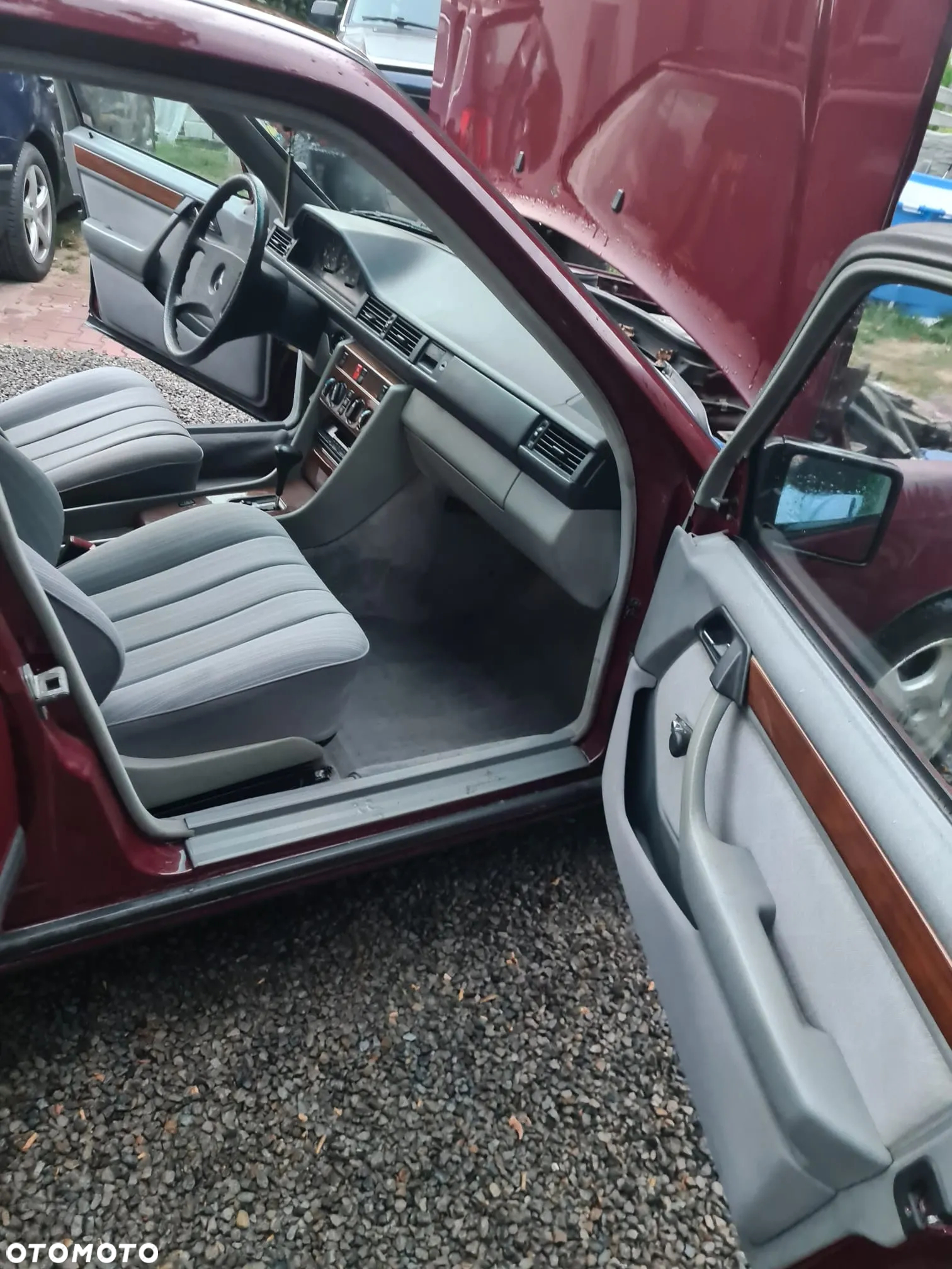 Mercedes-Benz W124 (1984-1993) - 14