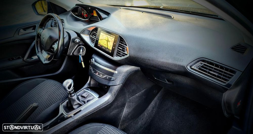 Peugeot 308 1.6 BlueHDi Allure - 15