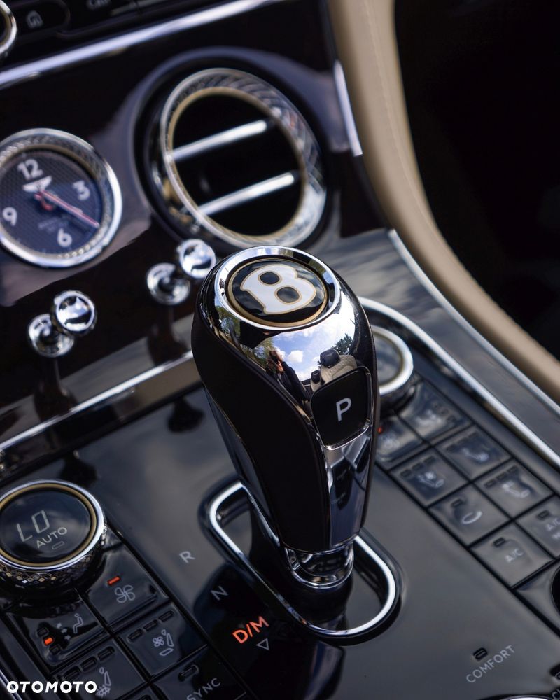 Bentley Continental GT - 11