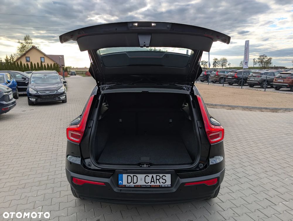 Volvo XC 40 T3 Momentum - 37