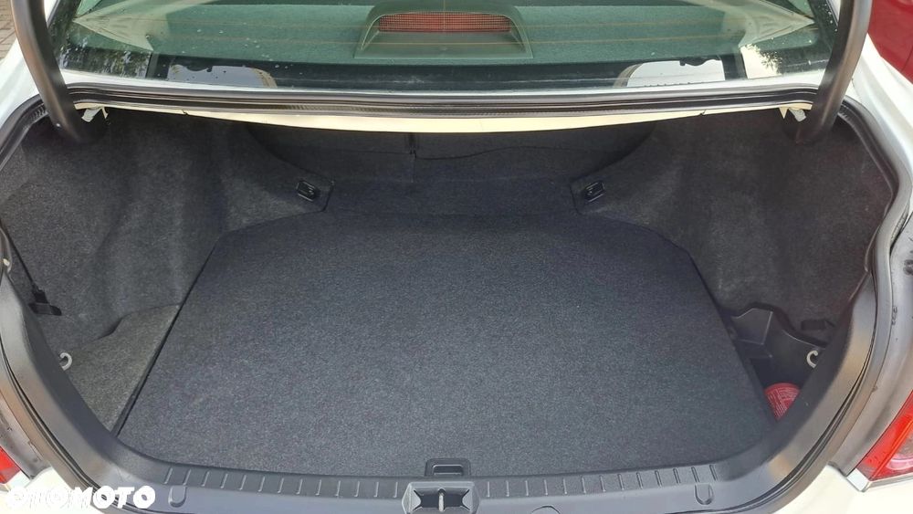 Toyota Avensis 2.4 VVT-i Prestige - 13