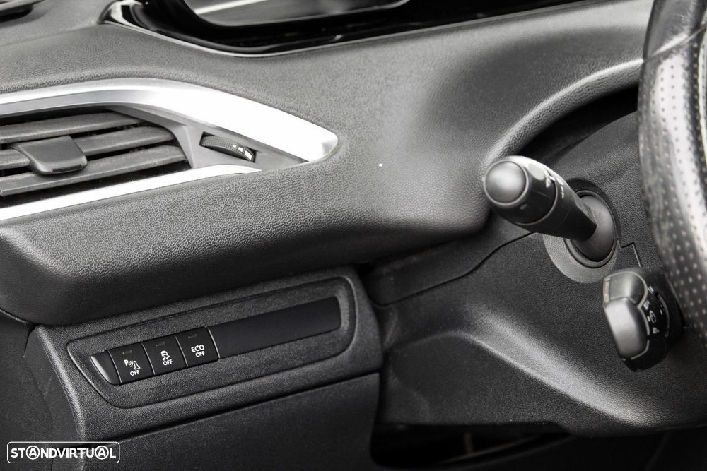 Peugeot 208 1.6 e-HDi Allure - 9