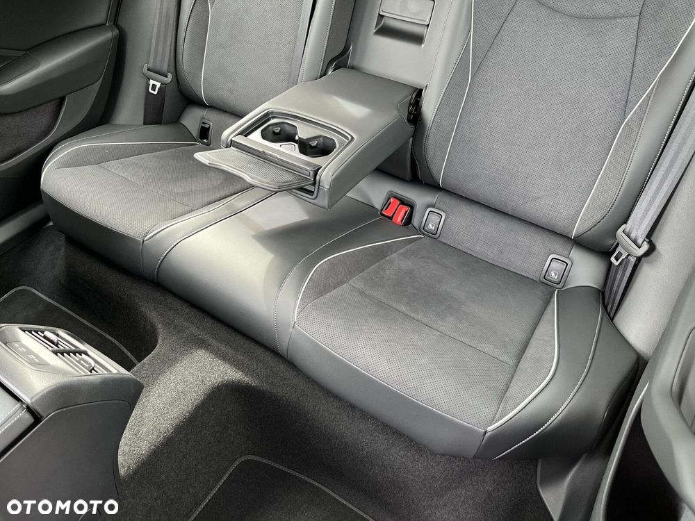 Volkswagen Passat - 35