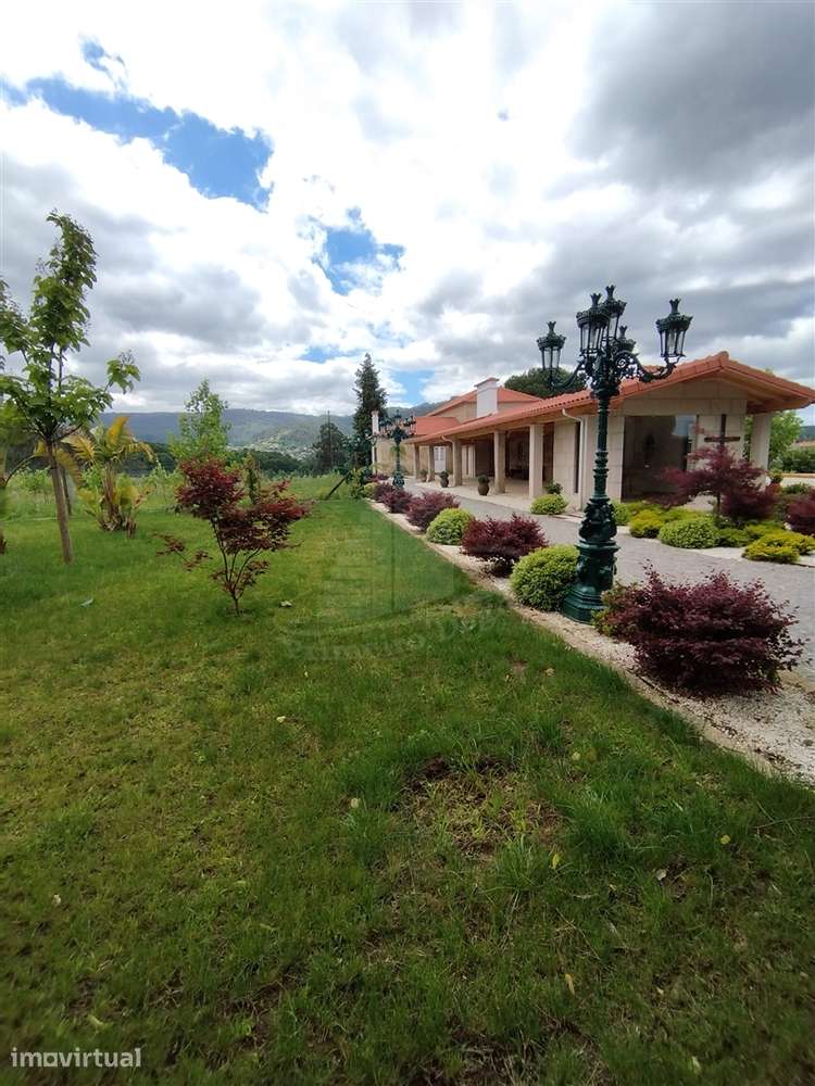 Um Paraíso no Alto Minho com 9 Hectares de Natureza e Produção de Vinh - Grande imagem: 2/60