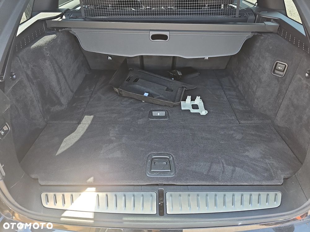 BMW Seria 5 520d xDrive M Sport sport - 18
