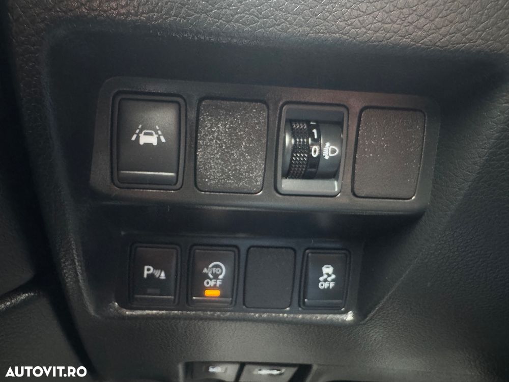 Nissan Qashqai 1.5 DCI N-Connecta - 16