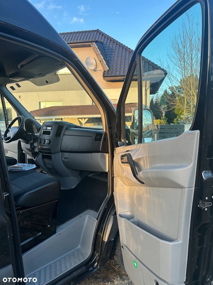 Mercedes-Benz Sprinter - 28