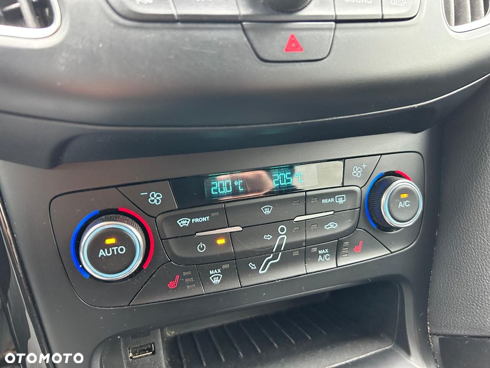 Ford Focus 1.0 EcoBoost Trend Edition - 32
