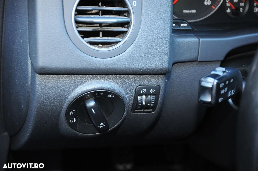 Volkswagen Golf Plus 1.9 TDI Tour Edition - 9